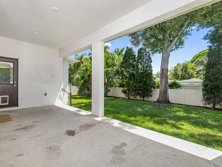 2806 Sanders Dr — Photo 42