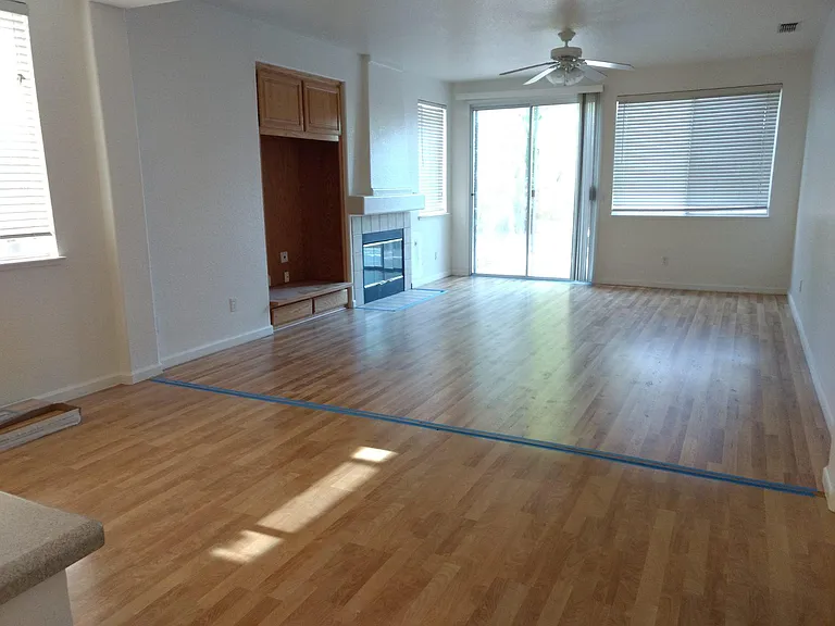7964 Robinson Dr — Photo 3
