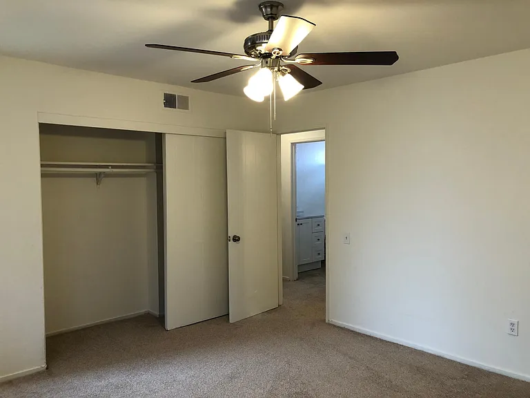 167 S Malena Dr #C — Photo 16