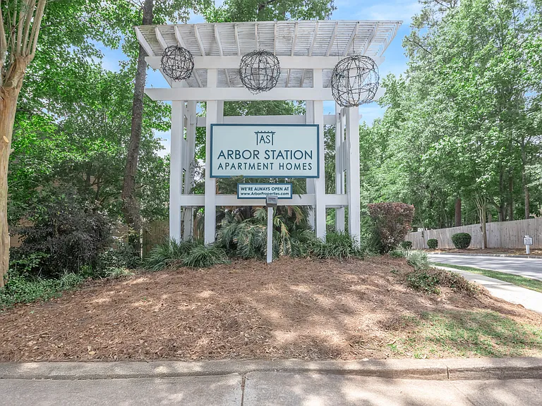 Arbor Station Apartments — Photo 53
