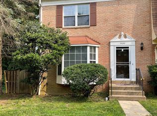 9030 Fox Grape Ln, Springfield, VA 22152