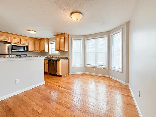 34 Lonsdale St #2 Photo 1