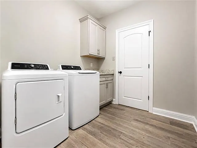 496 Tiger Ave — Photo 17