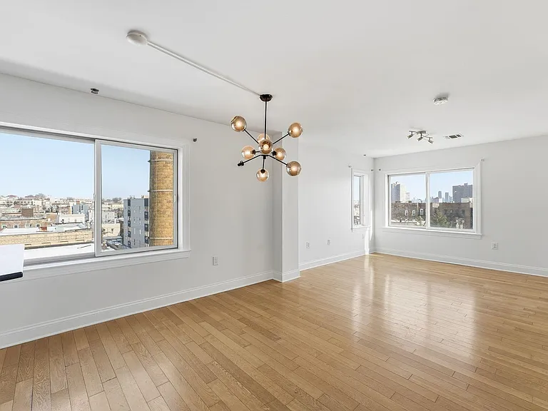 5509 Madison St #504 — Photo 6