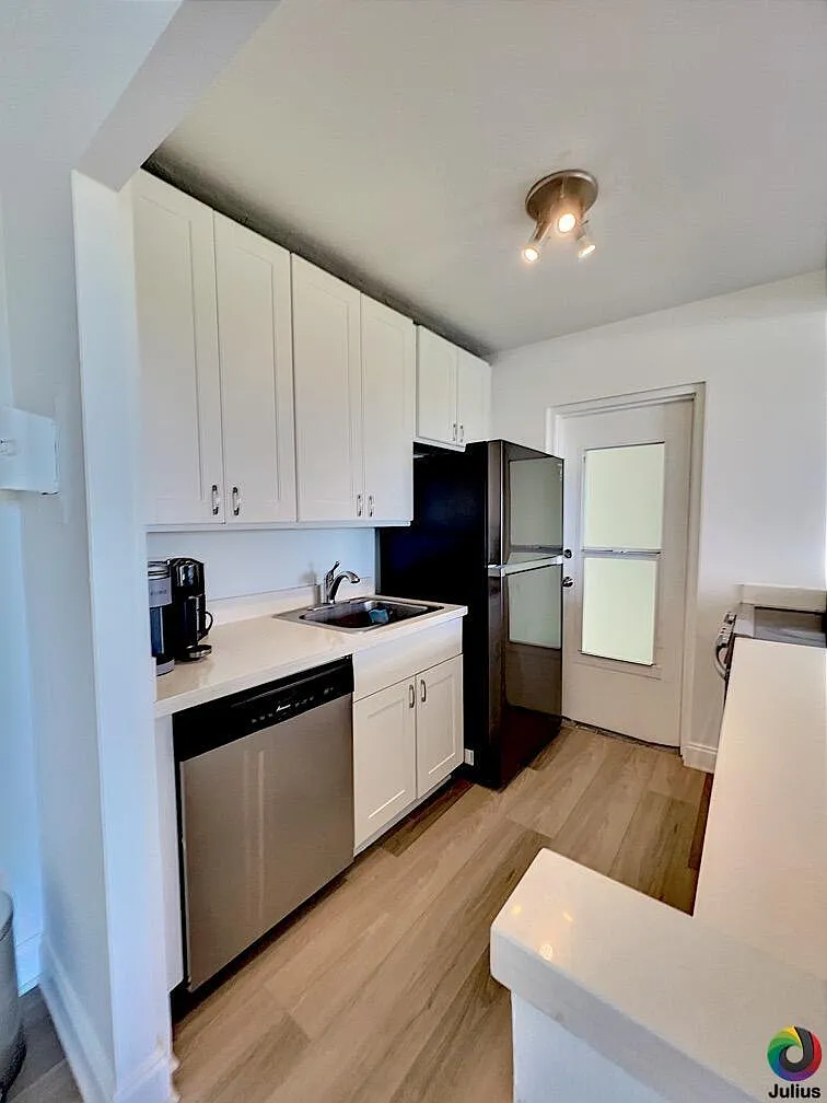Horizon House — Photo 4