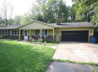 1375 Woodlure Dr, Kalamazoo, MI 49009