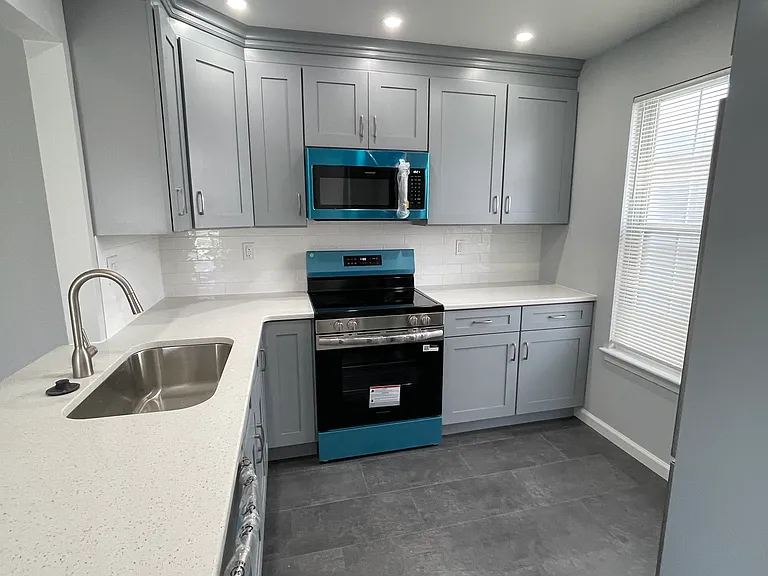 3815 Adelaide Dr — Photo 12