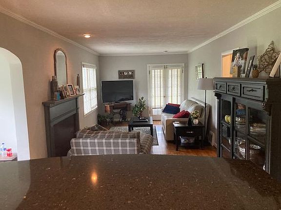 4th image of 5048 Parish Dr