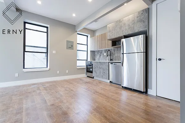 Rented by ERNY LLC | media 13