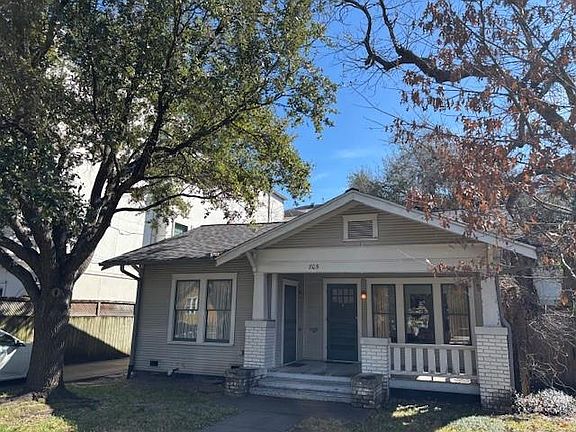 3rd image of 805 Bomar St