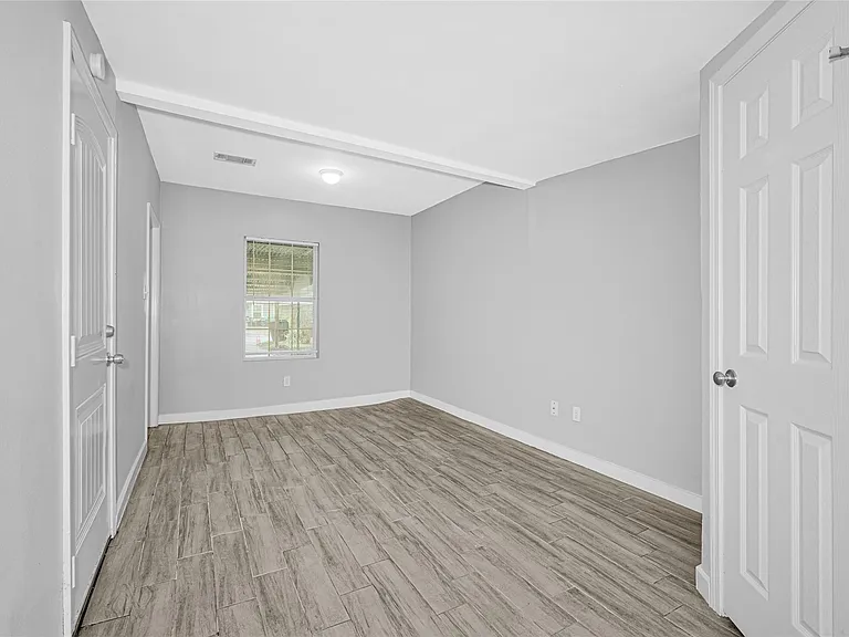 5009 Bataan Rd — Photo 17