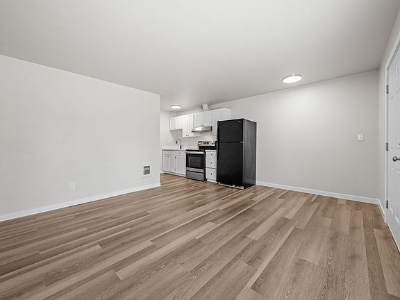 5th image of 4425 Pacific St SW #1