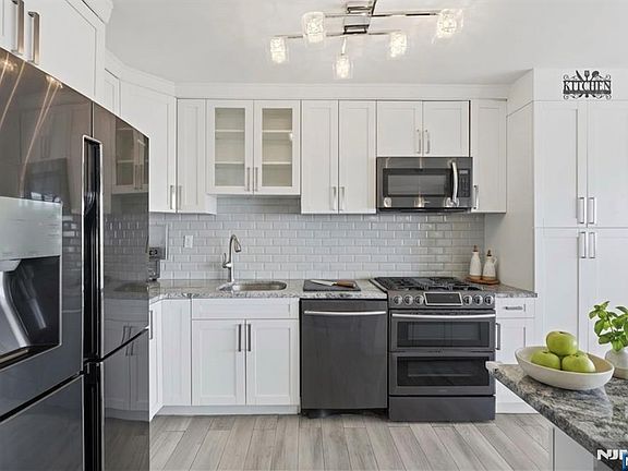 4th image of 6 Horizon Rd APT 2809