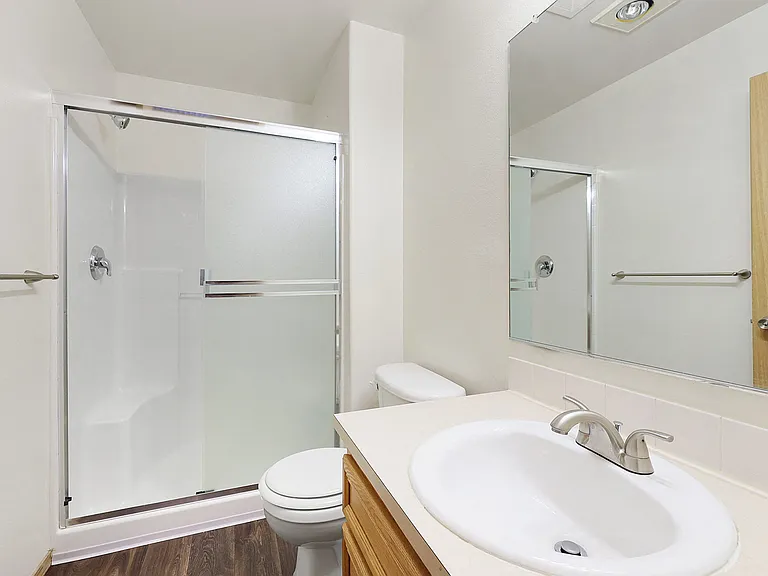 Andrea Place Apartments — Photo 33