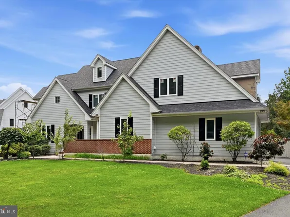 116 Ashford Dr, Chadds Ford, PA 19317