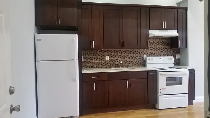 Rented by Consortio Funding LLC | media 15