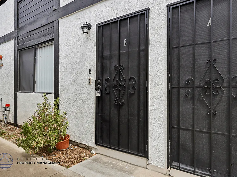 13881-13891 Cedar St. and 13872-13882 Locust St. — Photo 39