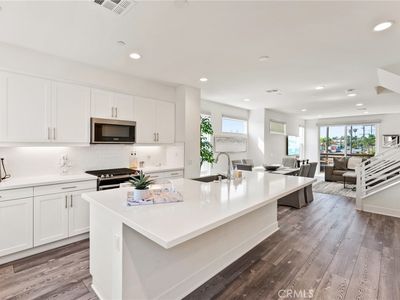 697 W 17th St, Costa Mesa, CA, 92627