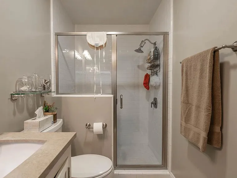 1298 S Cloverdale Ave #1298 — Photo 31