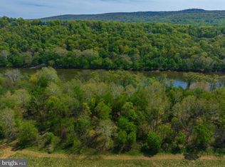 753 Seven Springs Rd, Charles Town, WV 25414