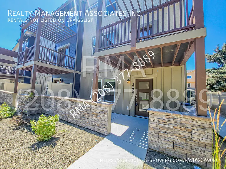 3132 N Network Ln — Photo 1