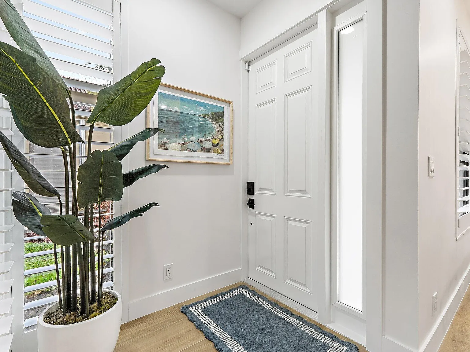 2 bed, 2.0 bath, 1418 sqft, $6,999 — Photo 4