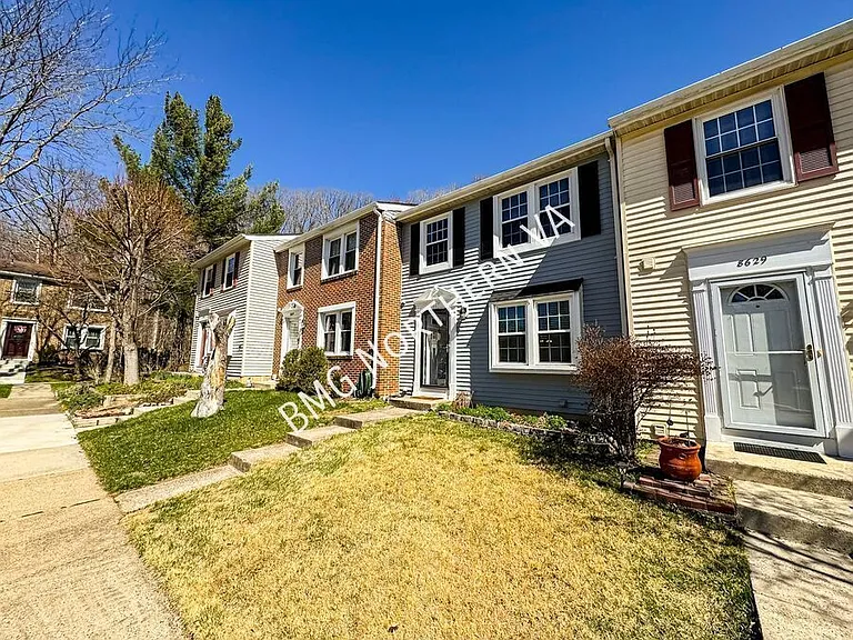 8627 Spring Creek Ct — Photo 2