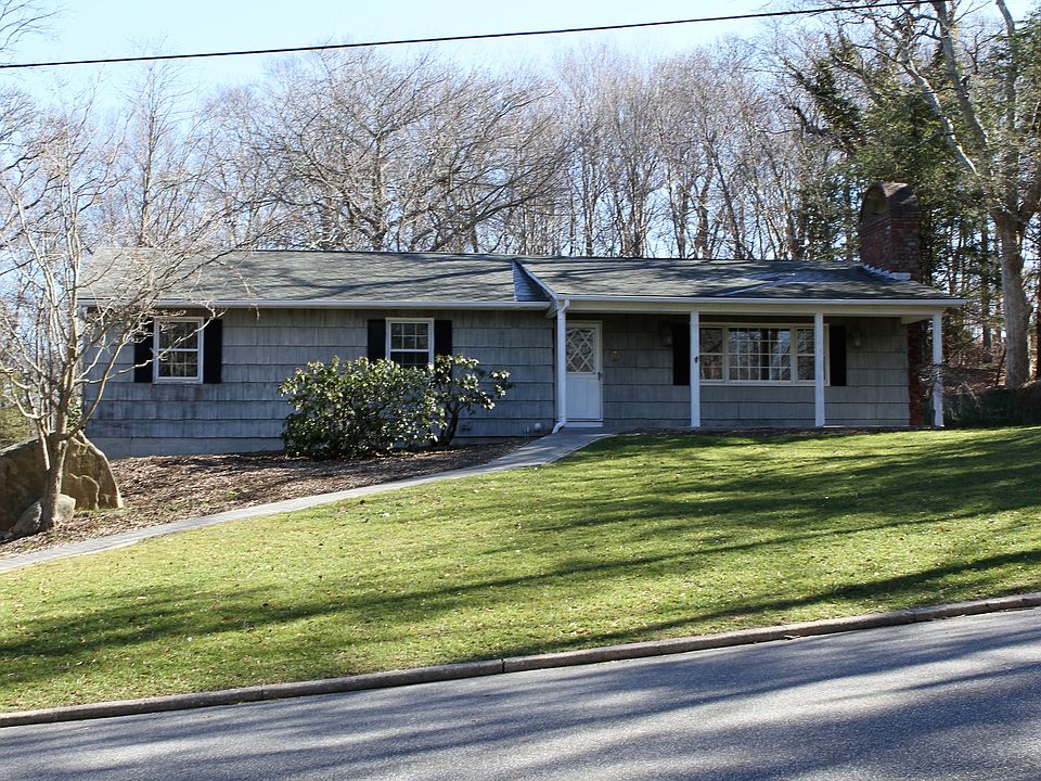 1st image of 15 Linda Ln E