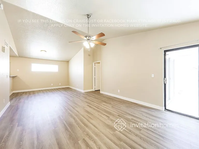 8142 W Mescal St — Photo 4