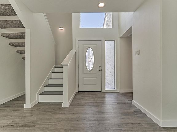 5th image of 12239 Glenview Dr