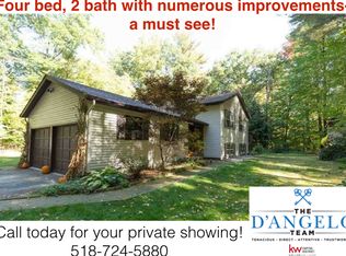 24A Reed Ln, Clifton Park, NY 12065