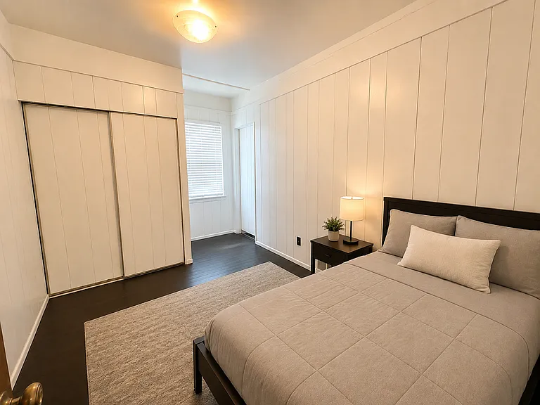 Move-In Special! Roomy 2 Bedroom Apartment On The Growing Nw Side! An Availability That Won't Last! — Photo 6