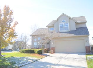 1023 Chestnut Ln, South Lyon, MI