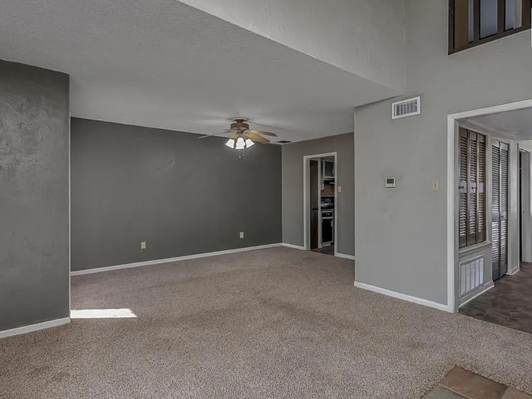 775 Highland Square Dr — Photo 9