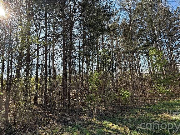 4th image of 1361 Zeb Haynes Rd #1