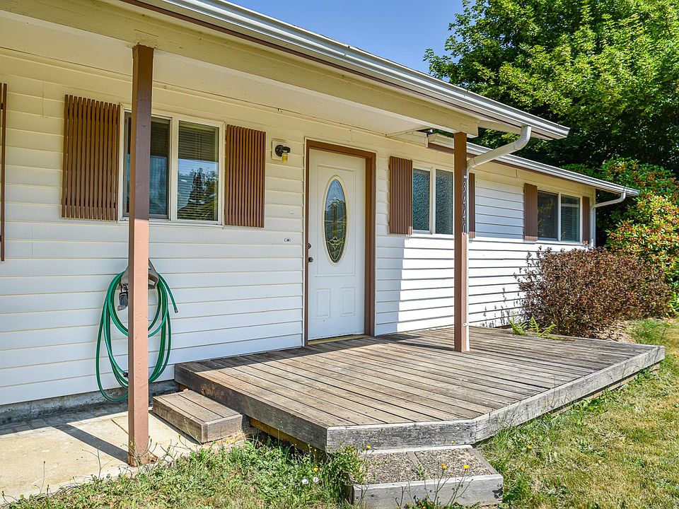 1st image of 3440 NE Londonberry Way