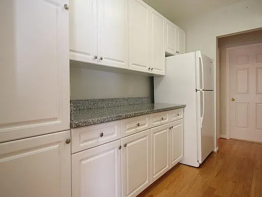 7000 Falls Reach Dr #102 — Photo 21