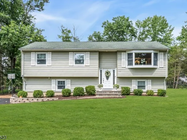 946 Country Club Rd, Bridgewater Twp., NJ 08807