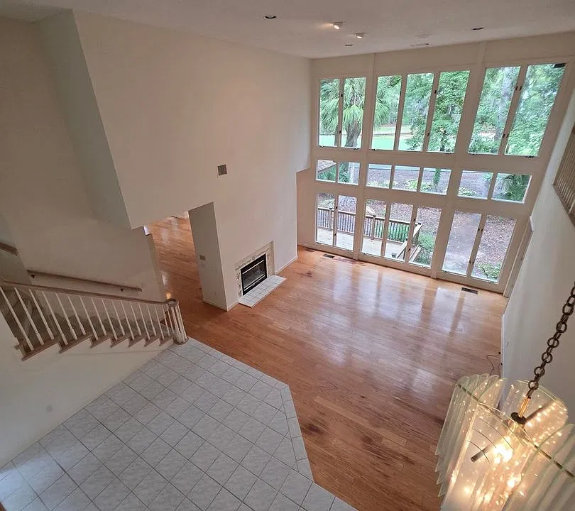 342 Long Cove Dr
