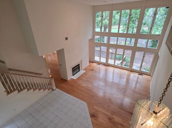 342 Long Cove Dr