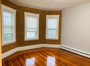 52 Magnolia St FLOOR 3, Malden, MA 02148