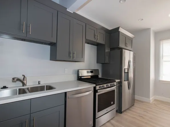 3700 East Broadway, 3700 E Broadway #5, Long Beach, CA 90803