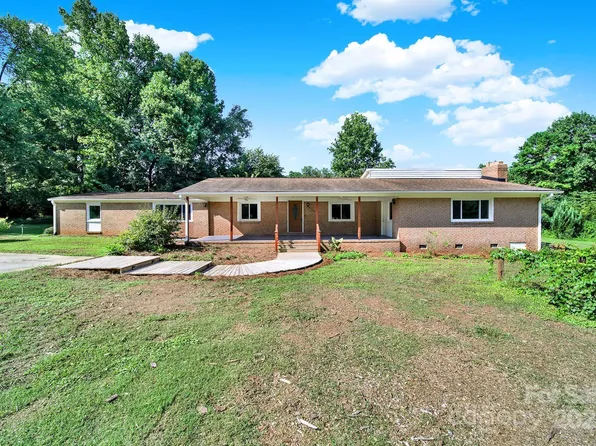 3513 Mason Dr, Charlotte, NC 28269