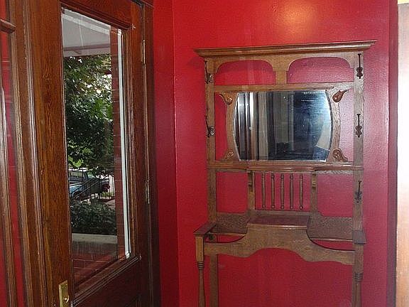 5th image of 790 S Ogden St