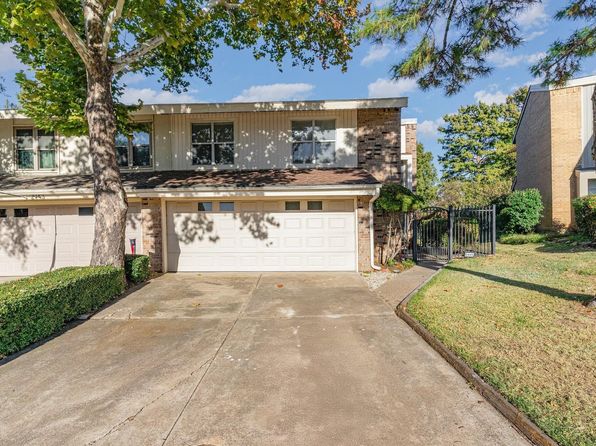2945 Country Place Cir