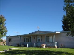 360 Omak River Rd, Omak, WA 98841