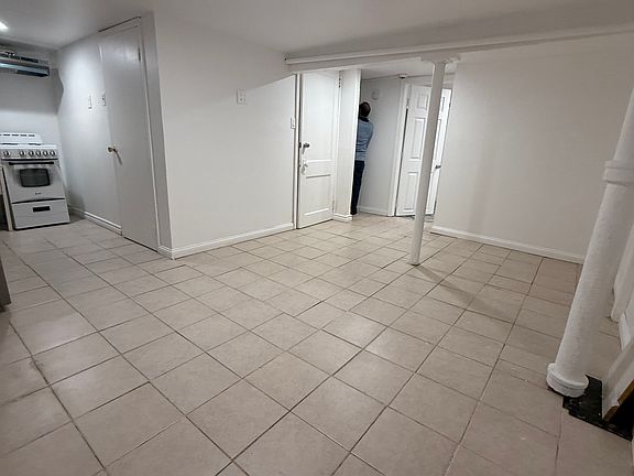 4th image of 9435 215th Pl #1