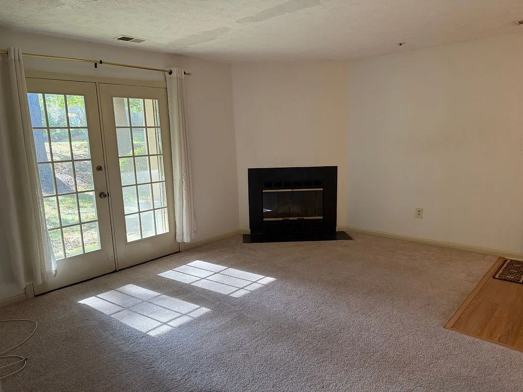 4704 Dorsey Hall Dr — Photo 3
