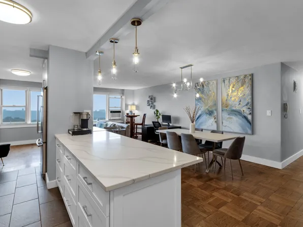 4555 Henry Hudson Pkwy W image 18 of 40