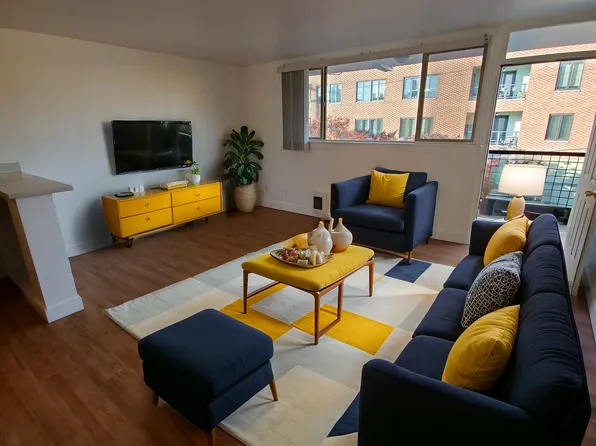 801 E Harrison St APT 104, Seattle, WA 98102